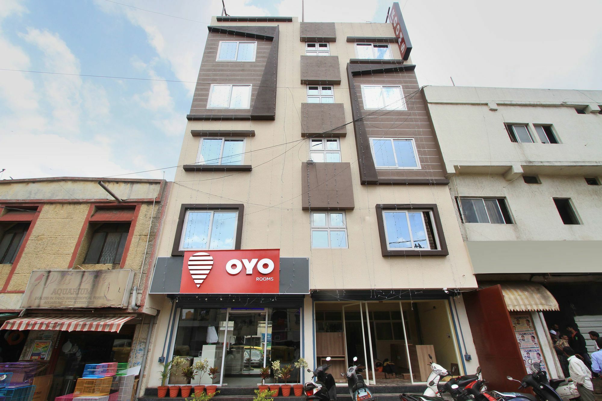 OYO 9605 Hotel Golden Inn Bangalore Exterior foto